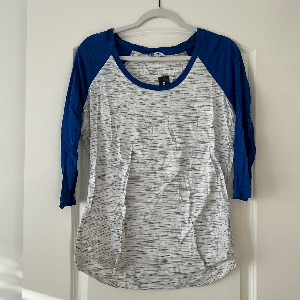 NWT Express Raglan Tee - Picture 8 of 11